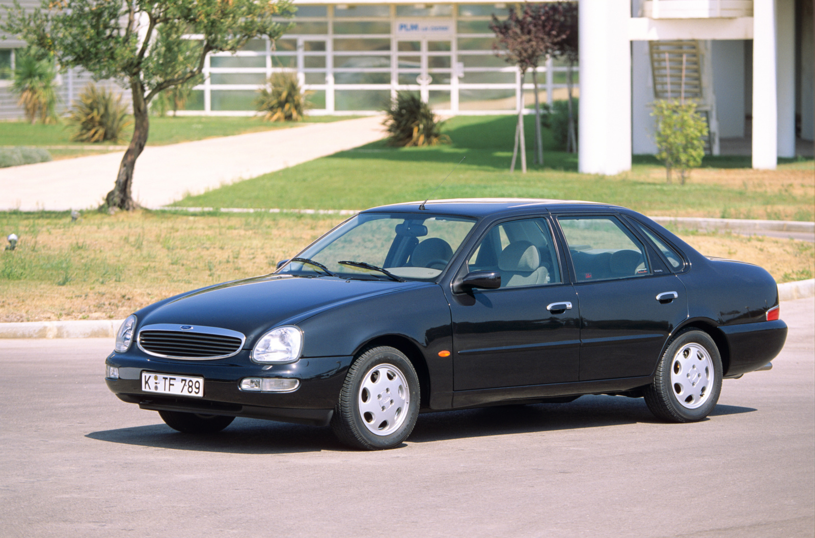 Ford Scorpio (1995) - Foto eines Ford PKW-Modells