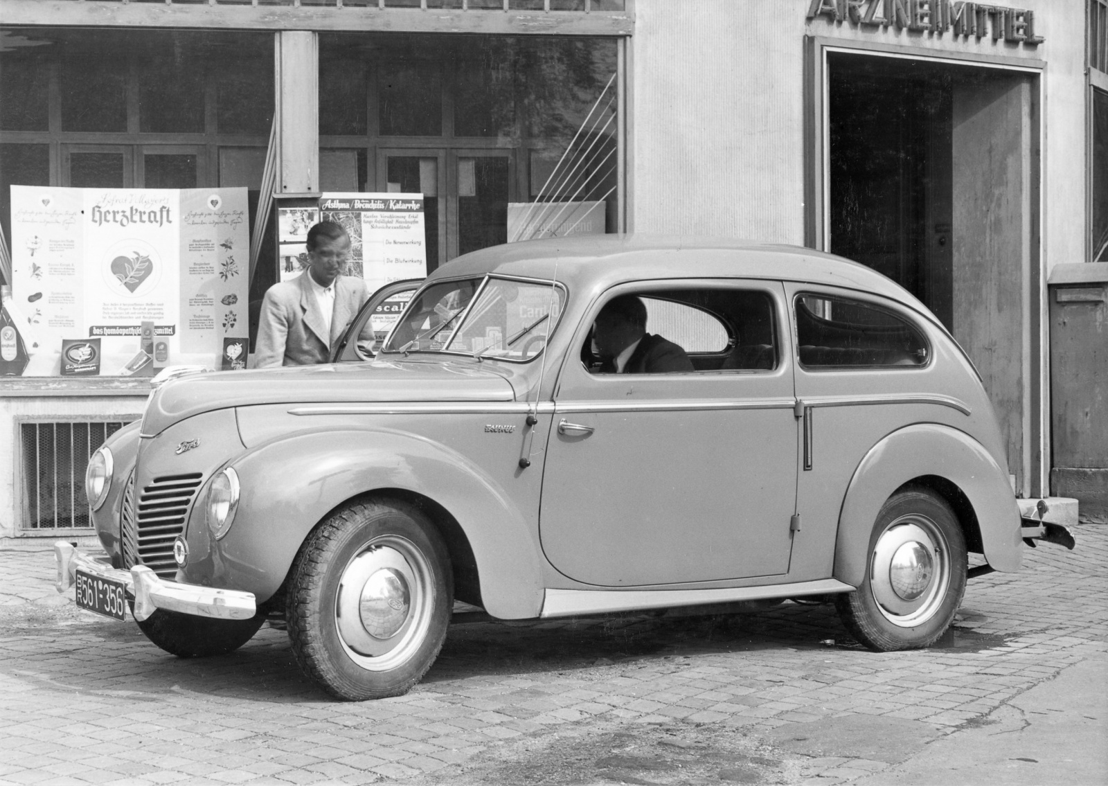 Ford Taunus Spezial (1949) - Foto eines Ford PKW-Modells
