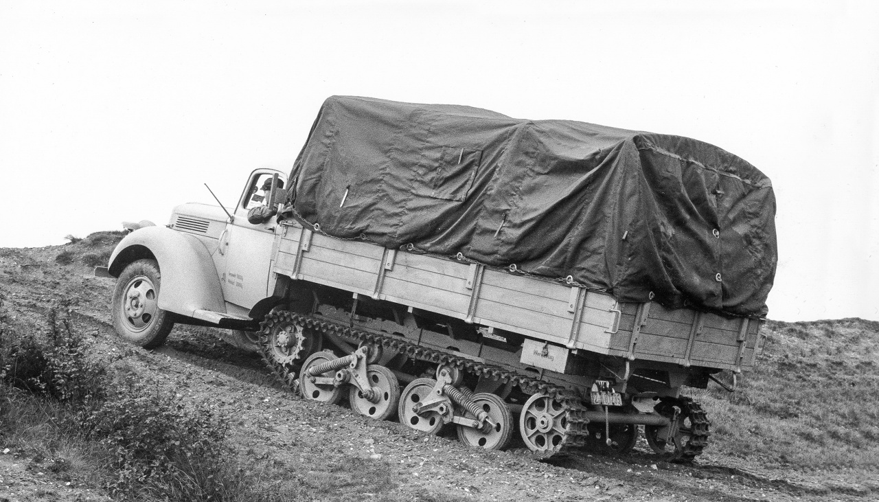 Ford V-3000-S/SSM (1943) - Foto eines Ford LKW/Bus-Modells